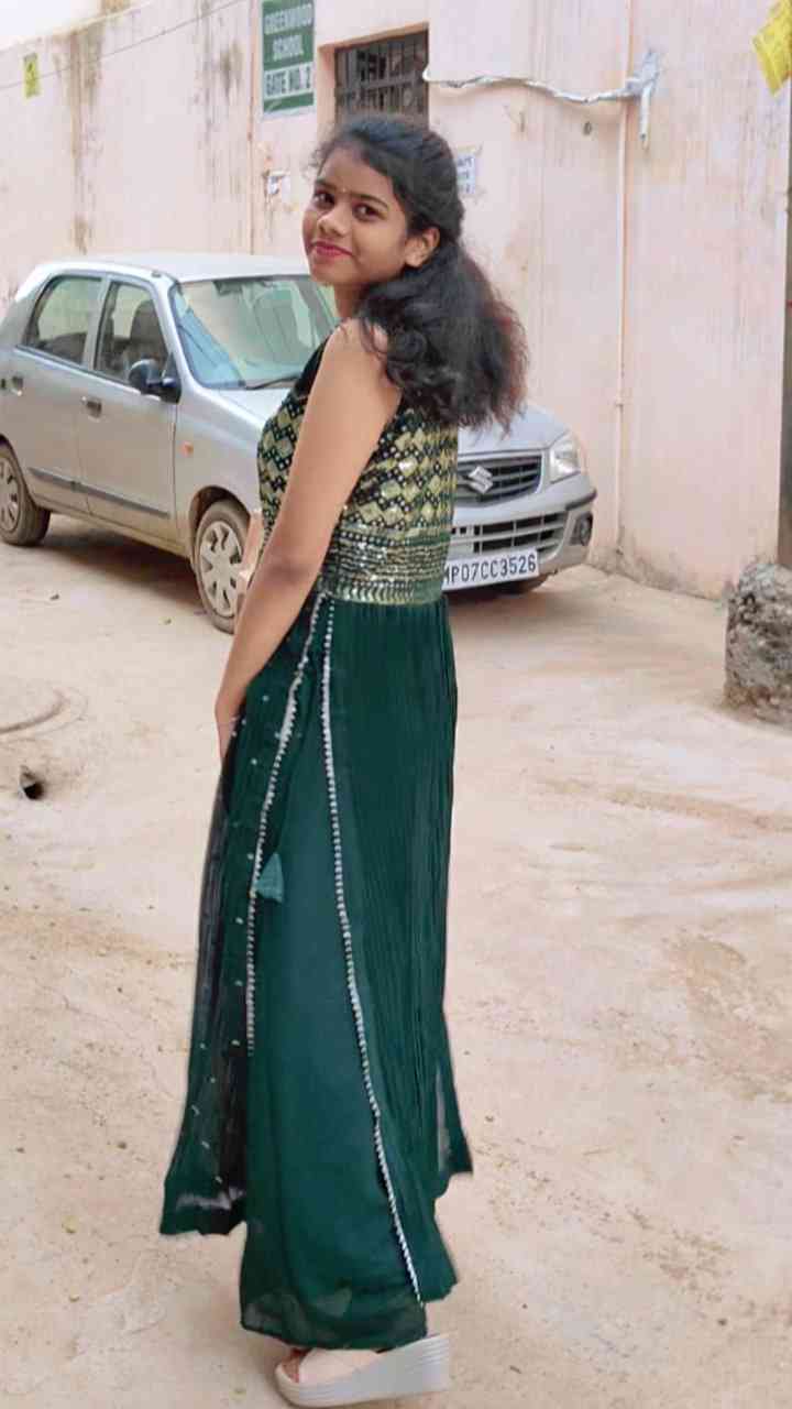 Akanksha bhadoria