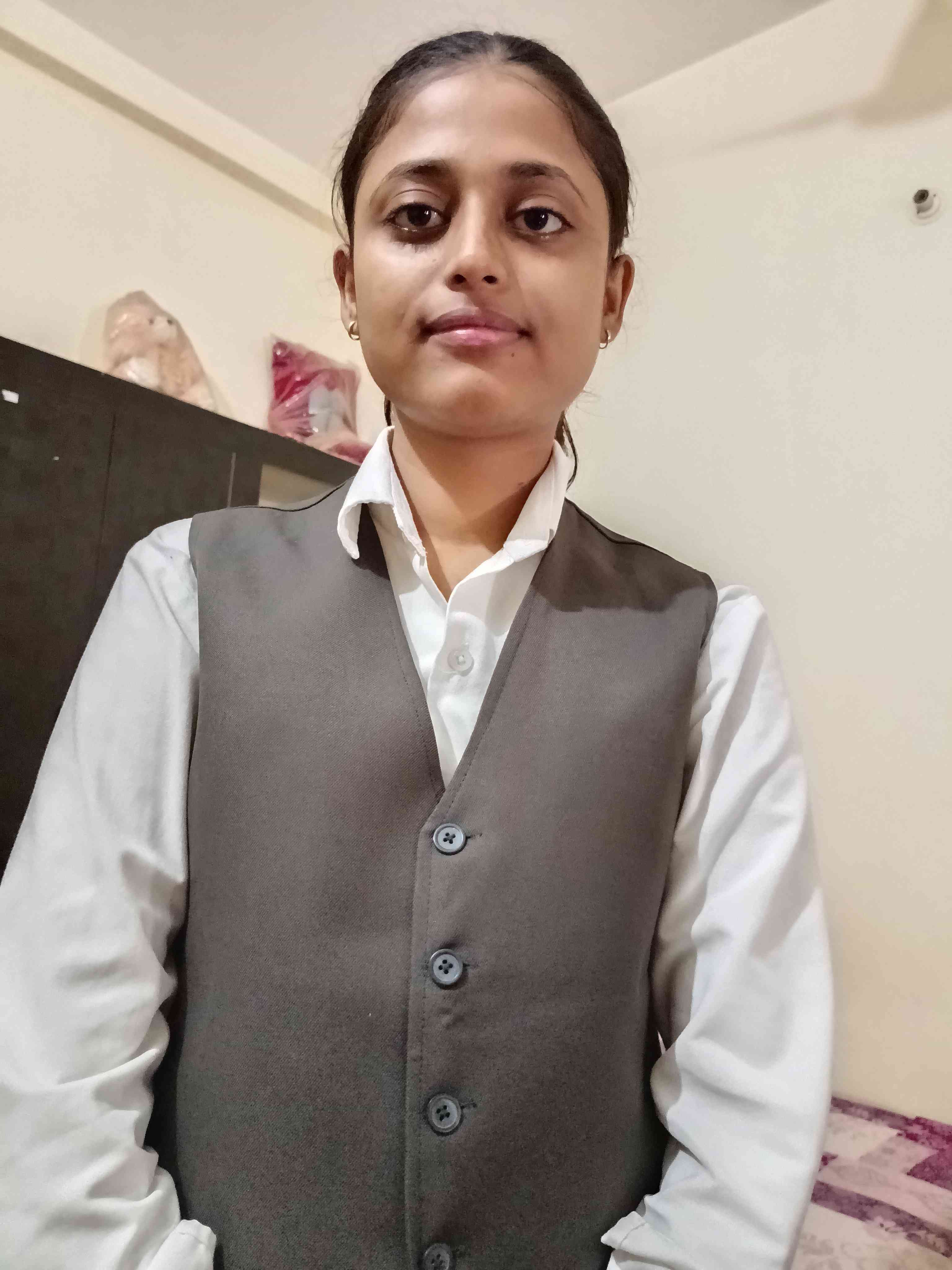 Ayushi singh