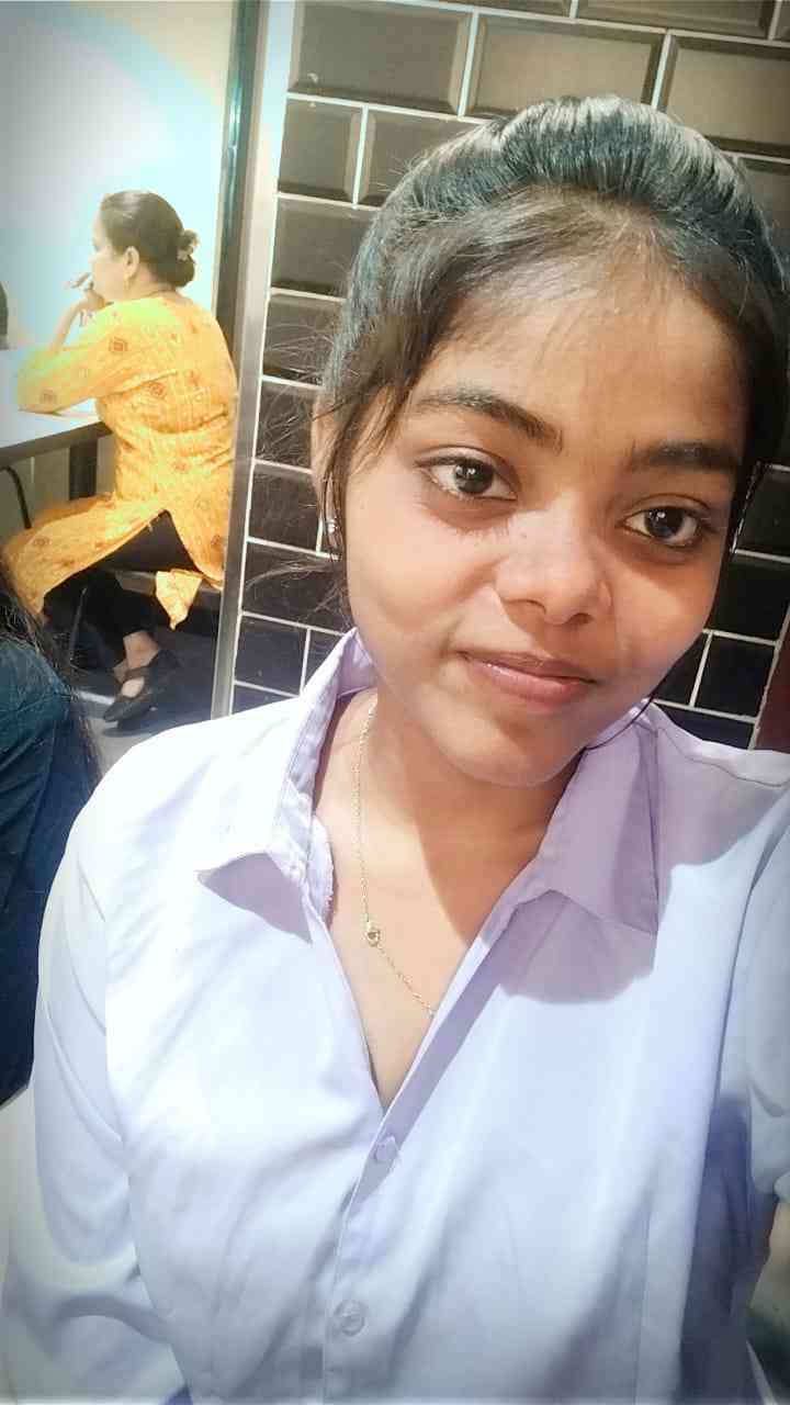 Esther Rajathy