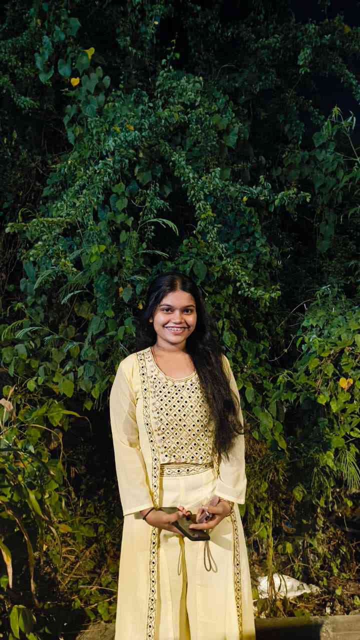 Saloni Bhosale