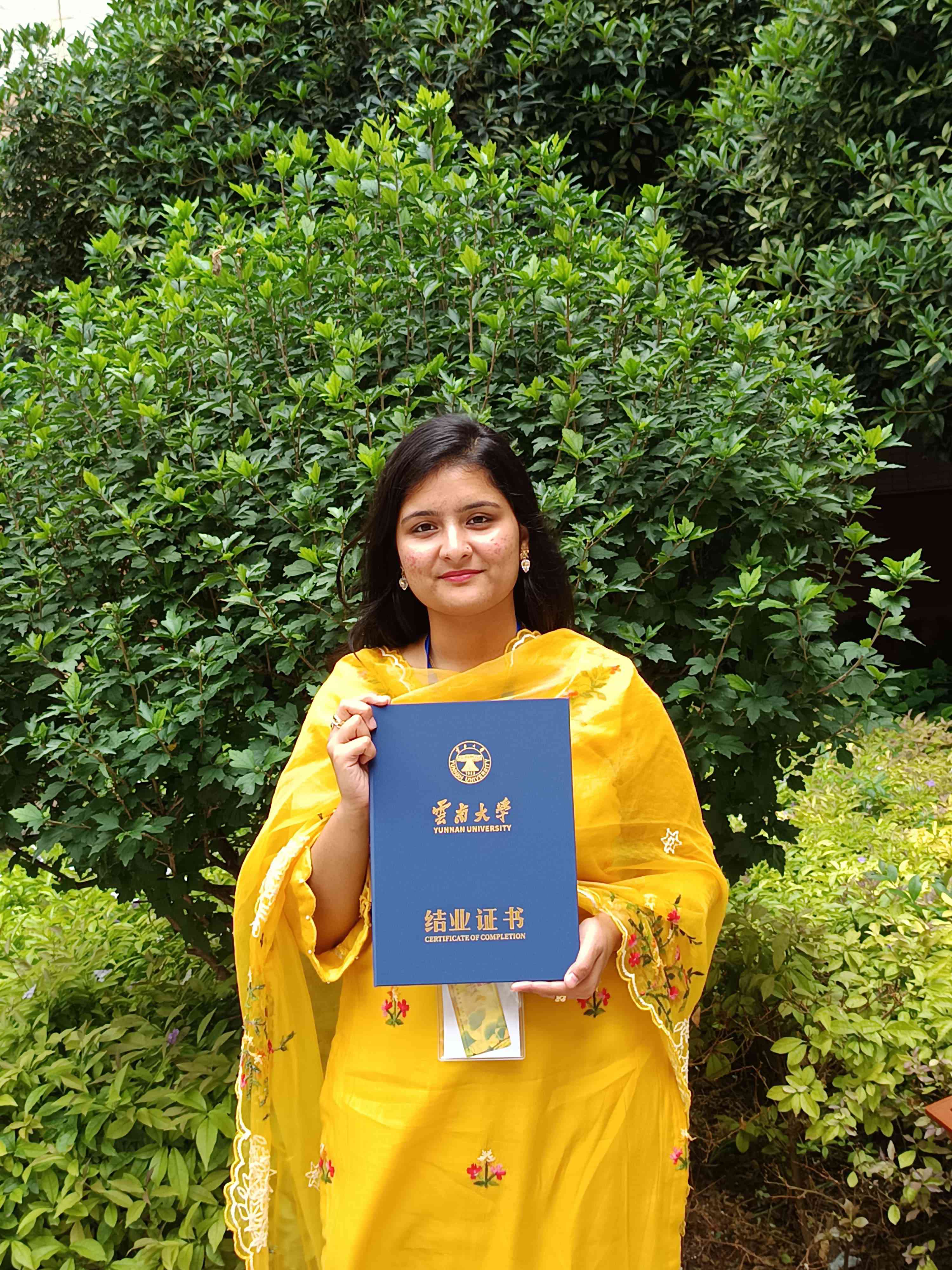 Zoya Khan